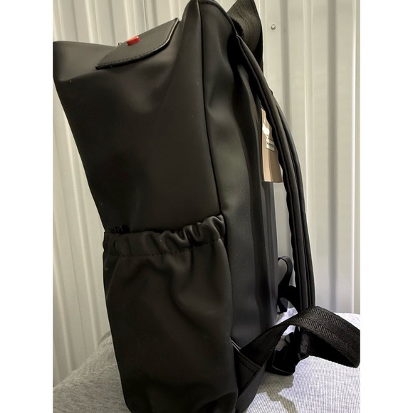 Hunter Backpack Black Top Clip Hiking Water-Resistant Storage Compartments NWT - Picture 3 of 3
